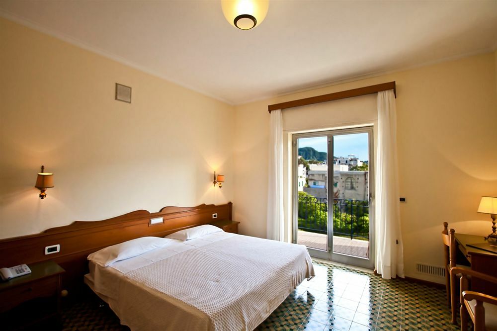 Hotel Terme Alexander 이스키아 외부 사진